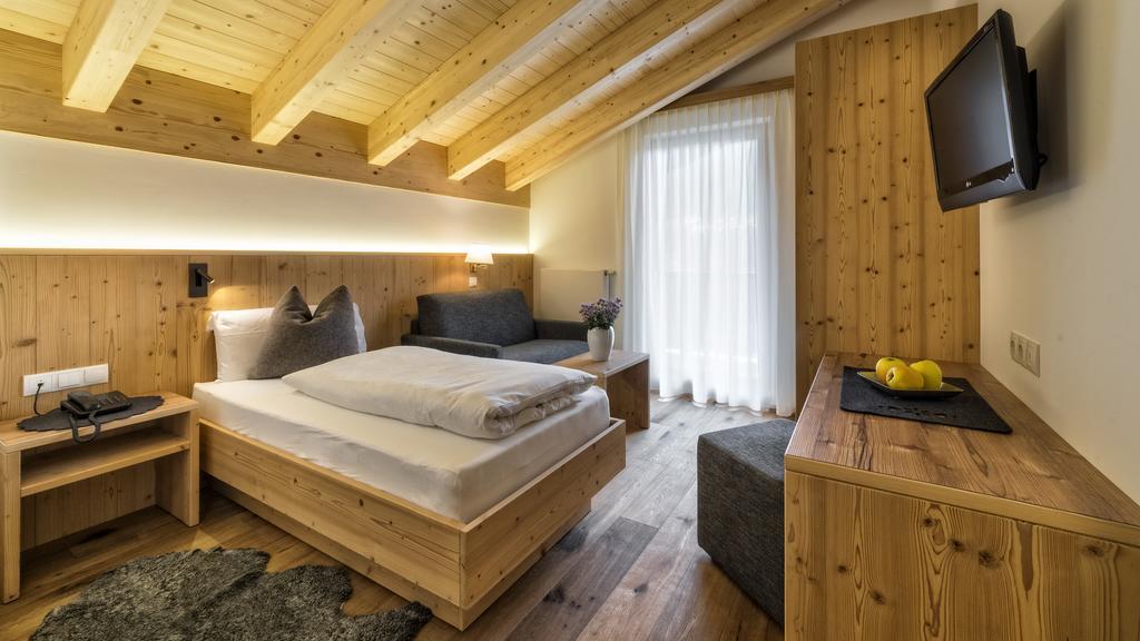 Hotel Moritz ドッビアーコ エクステリア 写真