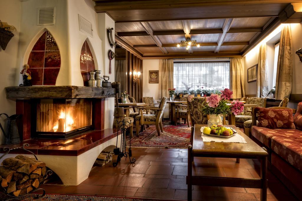 Hotel Moritz ドッビアーコ エクステリア 写真