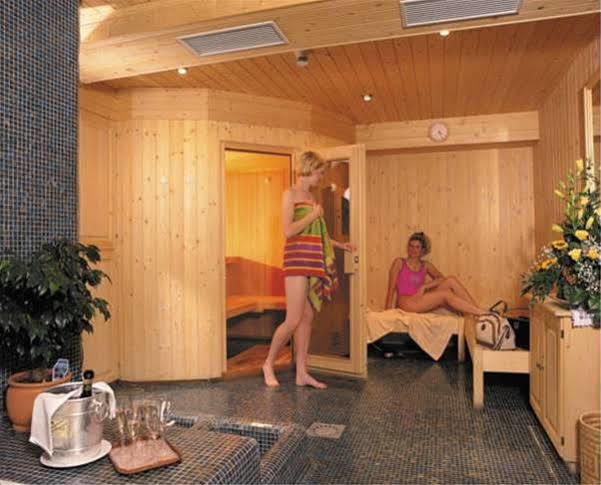 Hotel Moritz ドッビアーコ エクステリア 写真