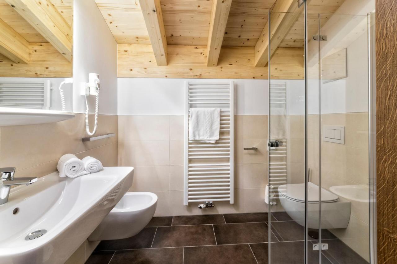 Hotel Moritz ドッビアーコ エクステリア 写真