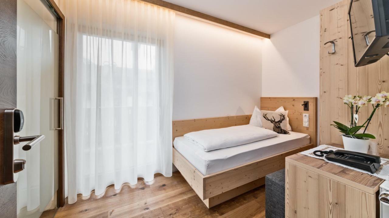 Hotel Moritz ドッビアーコ エクステリア 写真